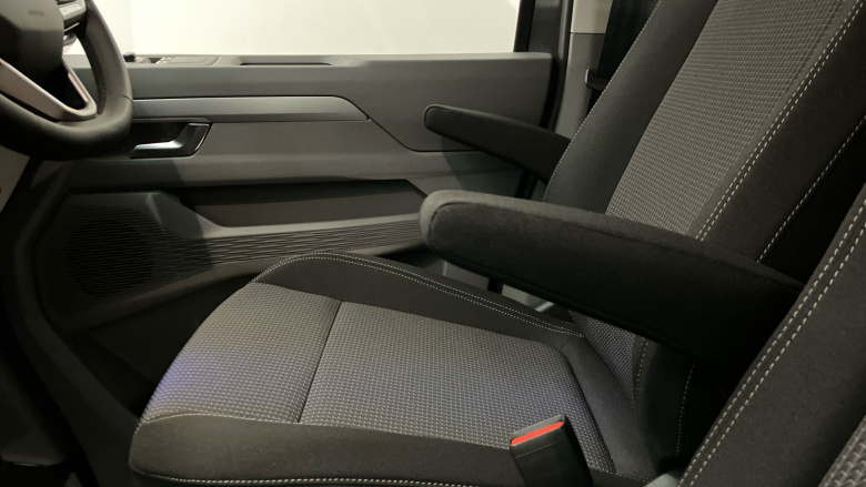 Volkswagen Transporter T32 Swb Diesel 2.0 TDI 170 Commerce Pro Van Auto